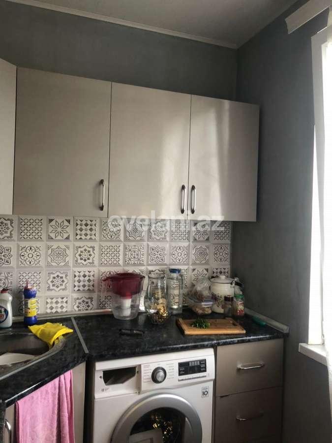 Satılır, köhnə tikili, 2 otaqlı, 55 m², Bakı, Nəsimi r, Memar Əcəmi m.