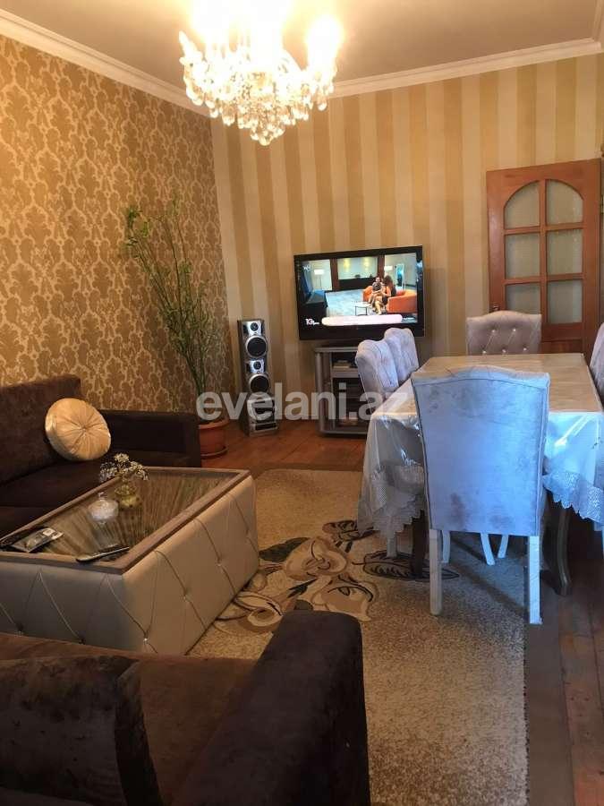Satılır, köhnə tikili, 3 otaqlı, 60 m², Bakı, Nəsimi r, Memar Əcəmi m.