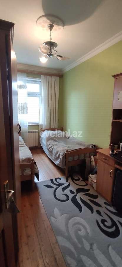 Satılır, köhnə tikili, 3 otaqlı, 60 m², Bakı, Nəsimi r, Memar Əcəmi m.