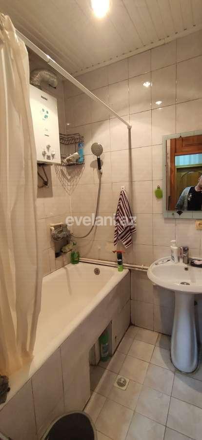 Satılır, köhnə tikili, 3 otaqlı, 60 m², Bakı, Nəsimi r, Memar Əcəmi m.