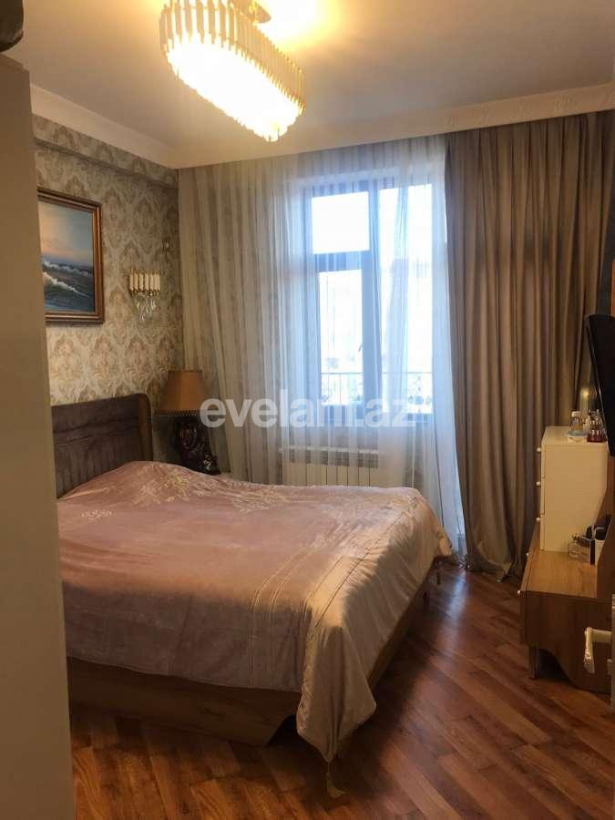 Sale, old building, 2 room, 66 m², Baku, Nasimi r.