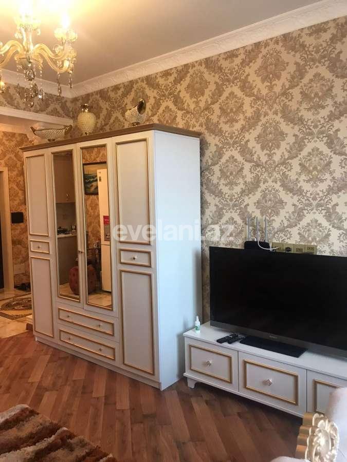 Sale, old building, 2 room, 66 m², Baku, Nasimi r.