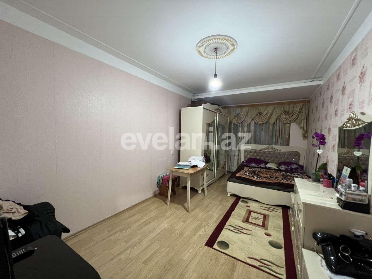 Sale, old building, 4 room, 90 m², Baku, Surakhani r, Khalglar Doslugu m.