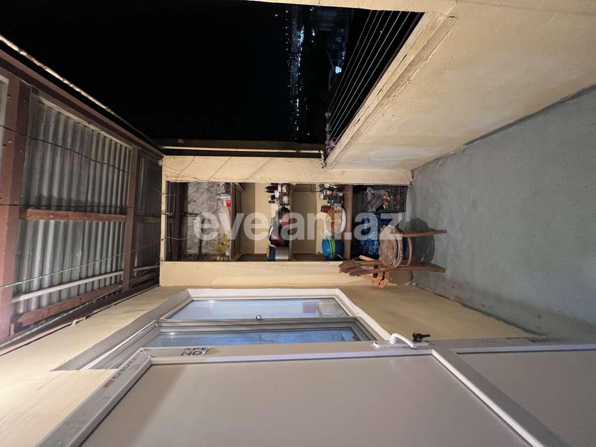 Sale, old building, 4 room, 90 m², Baku, Surakhani r, Khalglar Doslugu m.