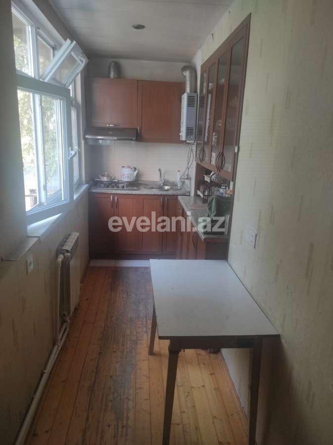 Satılır, köhnə tikili, 3 otaqlı, 50.6 m², Bakı, Binəqədi r, Gənclik m.