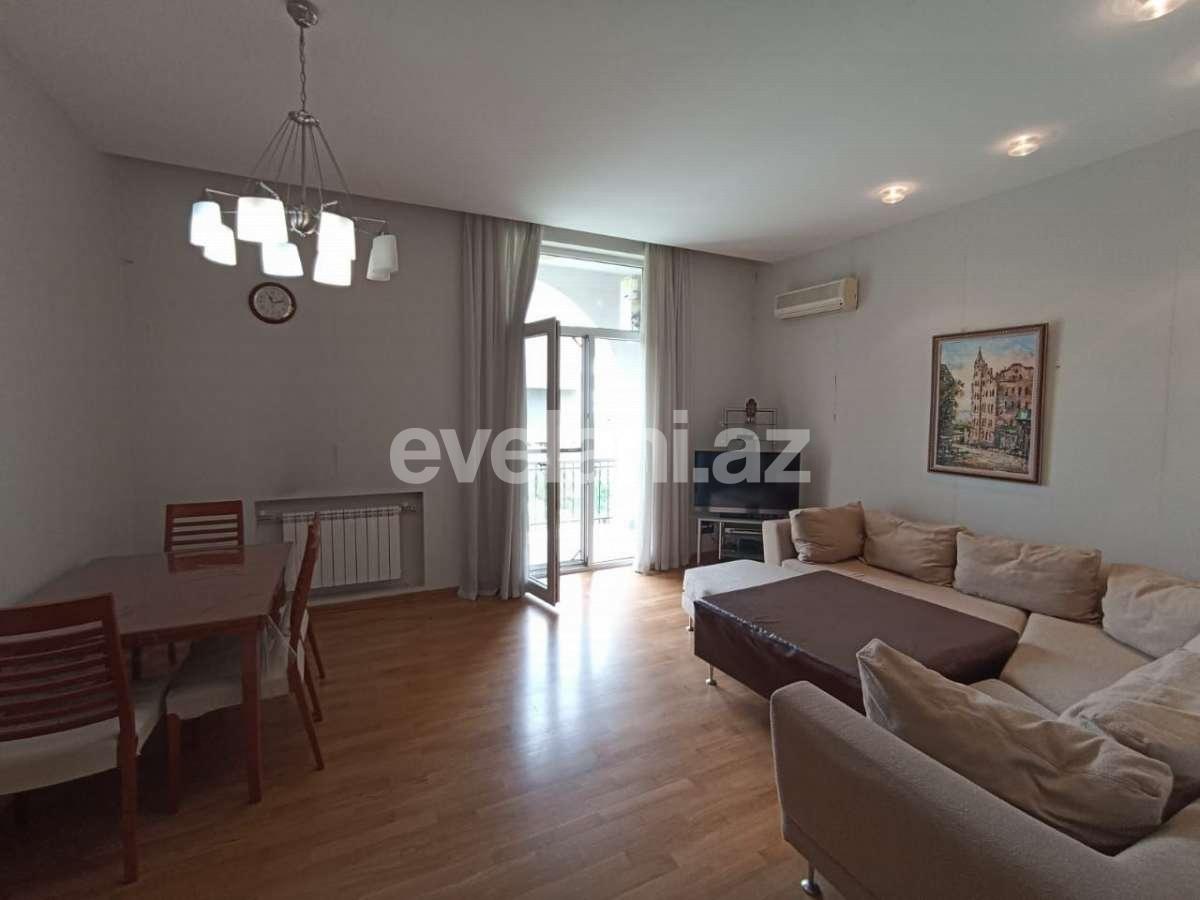 Kirayə verilir, köhnə tikili, 3 otaqlı, 90 m², Bakı, Səbail r, İçəri Şəhər m.