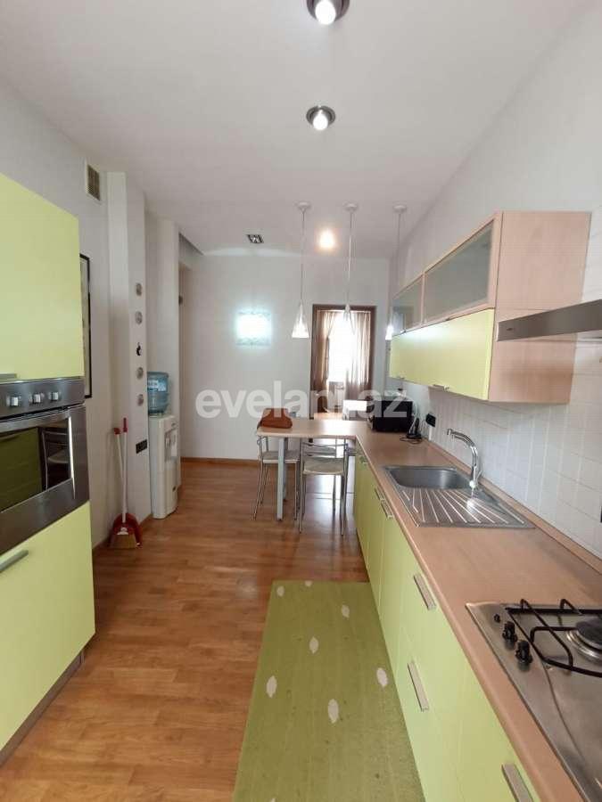 Kirayə verilir, köhnə tikili, 3 otaqlı, 90 m², Bakı, Səbail r, İçəri Şəhər m.