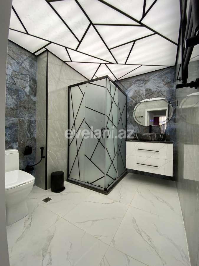 Satılır, yeni tikili, 2 otaqlı, 65 m², Bakı, Nizami r, Qara Qarayev m.