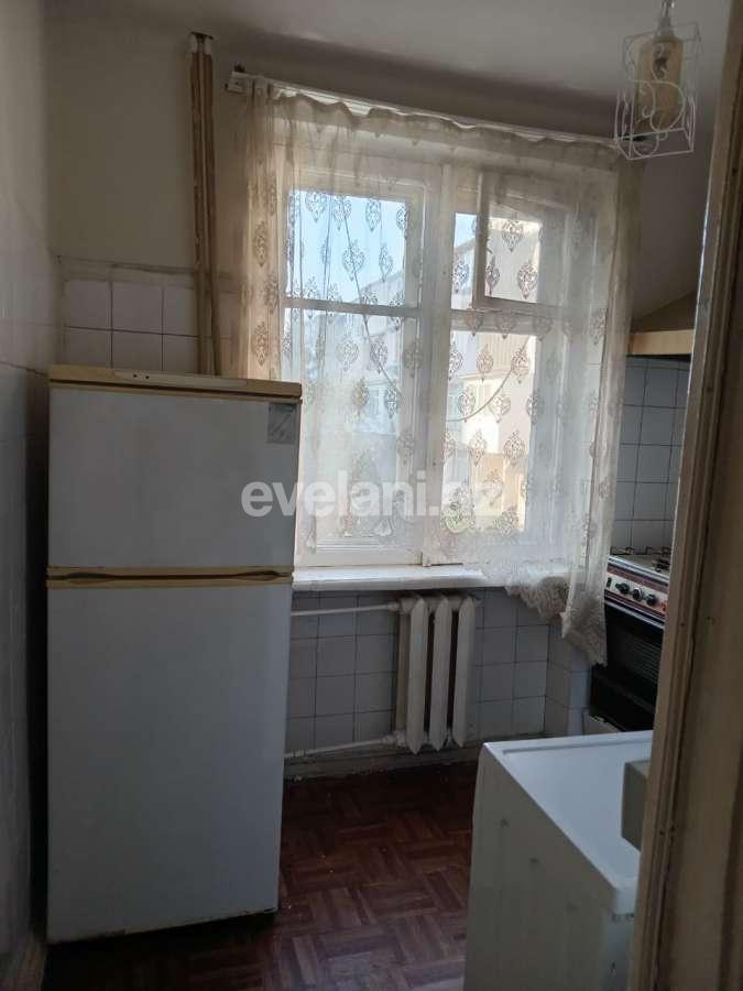 Сдаётся, вторичка, 3-комнаты, 65 m², Баку, Ясамальский r, Элмляр Академиясы m.