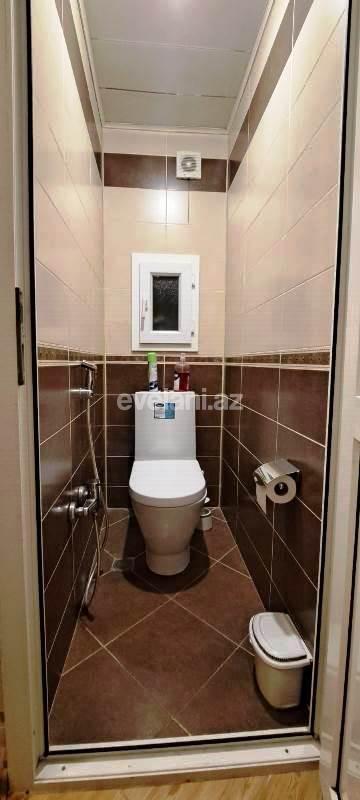 Satılır, köhnə tikili, 2 otaqlı, 60 m², Bakı, Suraxanı r, Yeni Günəşli q, Xalqlar Dostluğu m.