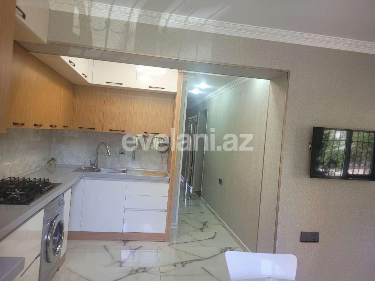 Satılır, köhnə tikili, 4 otaqlı, 150 m², Bakı, Binəqədi r, 9-cu mikrorayon q.