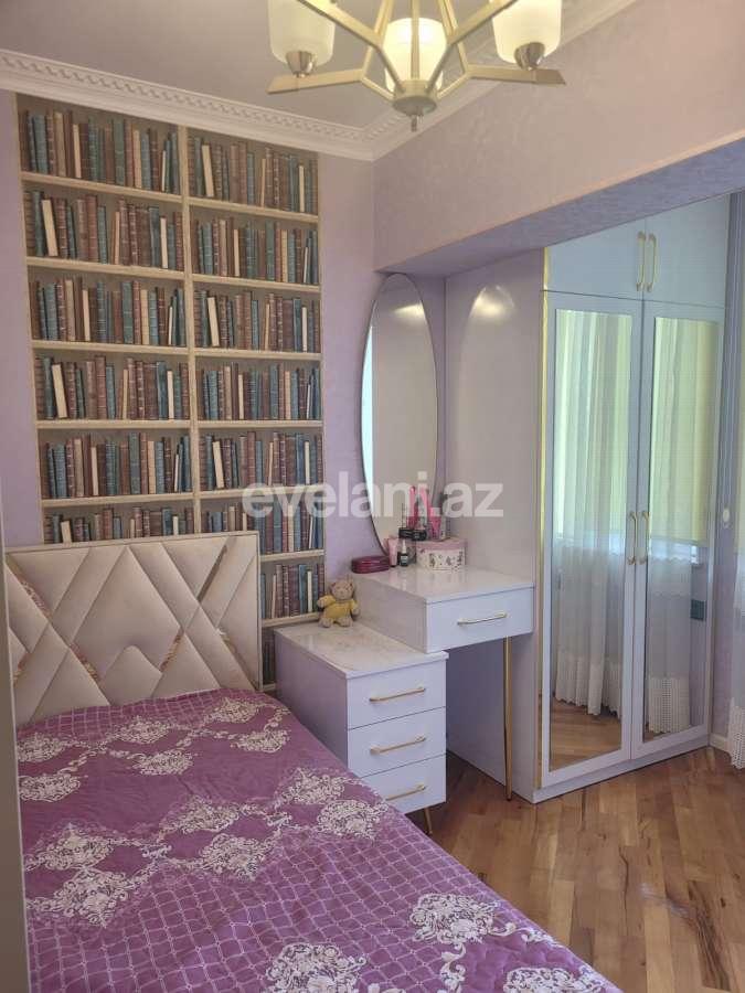 Satılır, köhnə tikili, 4 otaqlı, 150 m², Bakı, Binəqədi r, 9-cu mikrorayon q.