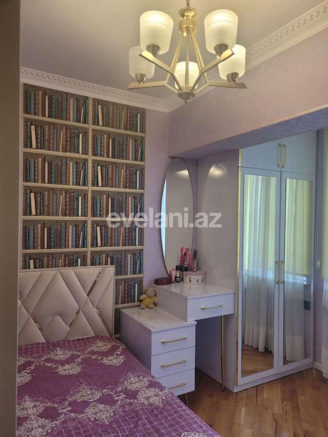 Satılır, köhnə tikili, 4 otaqlı, 150 m², Bakı, Binəqədi r, 9-cu mikrorayon q.