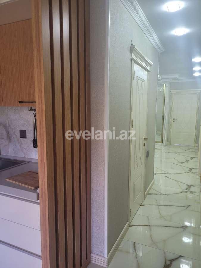 Satılır, köhnə tikili, 4 otaqlı, 150 m², Bakı, Binəqədi r, 9-cu mikrorayon q.