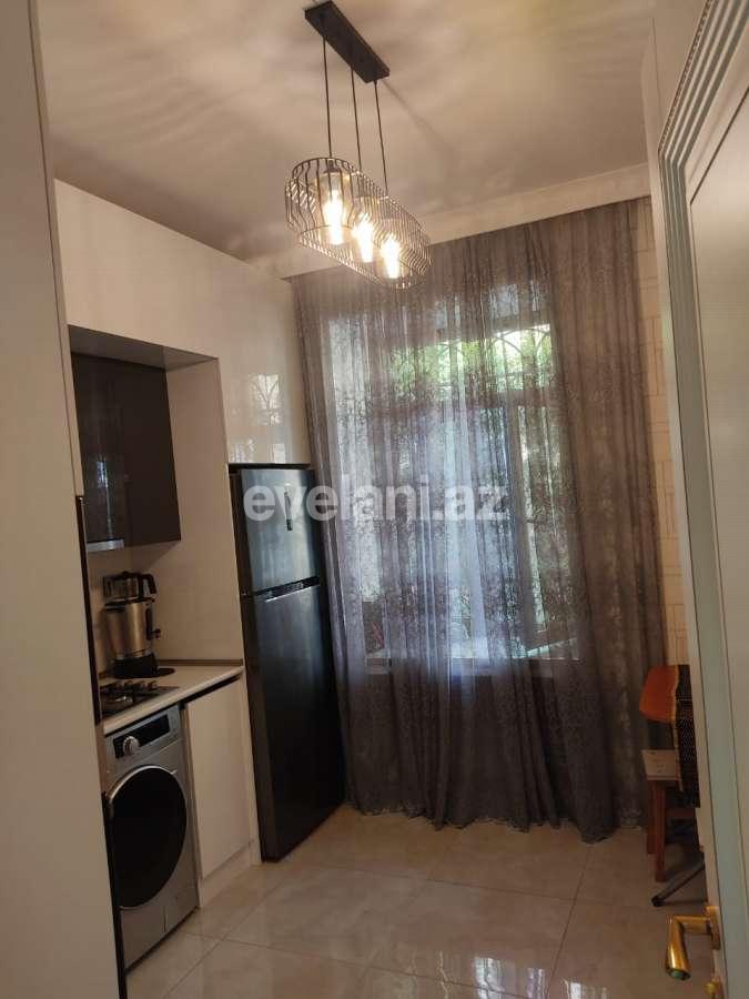 Kirayə verilir, köhnə tikili, 3 otaqlı, 70 m², Bakı, Səbail r, İçəri Şəhər m.