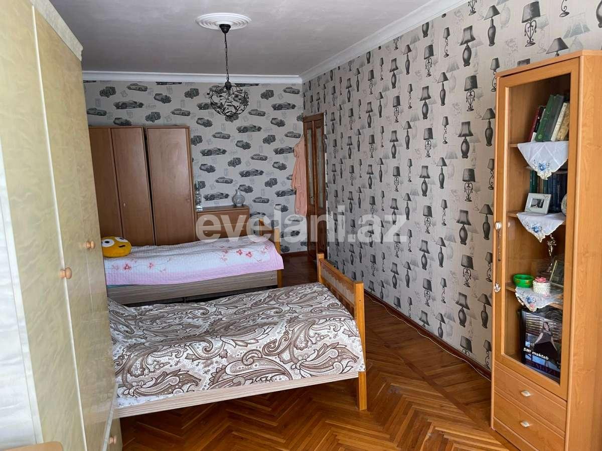 Satılır, köhnə tikili, 4 otaqlı, 120 m², Bakı, Nəsimi r, Memar Əcəmi m.