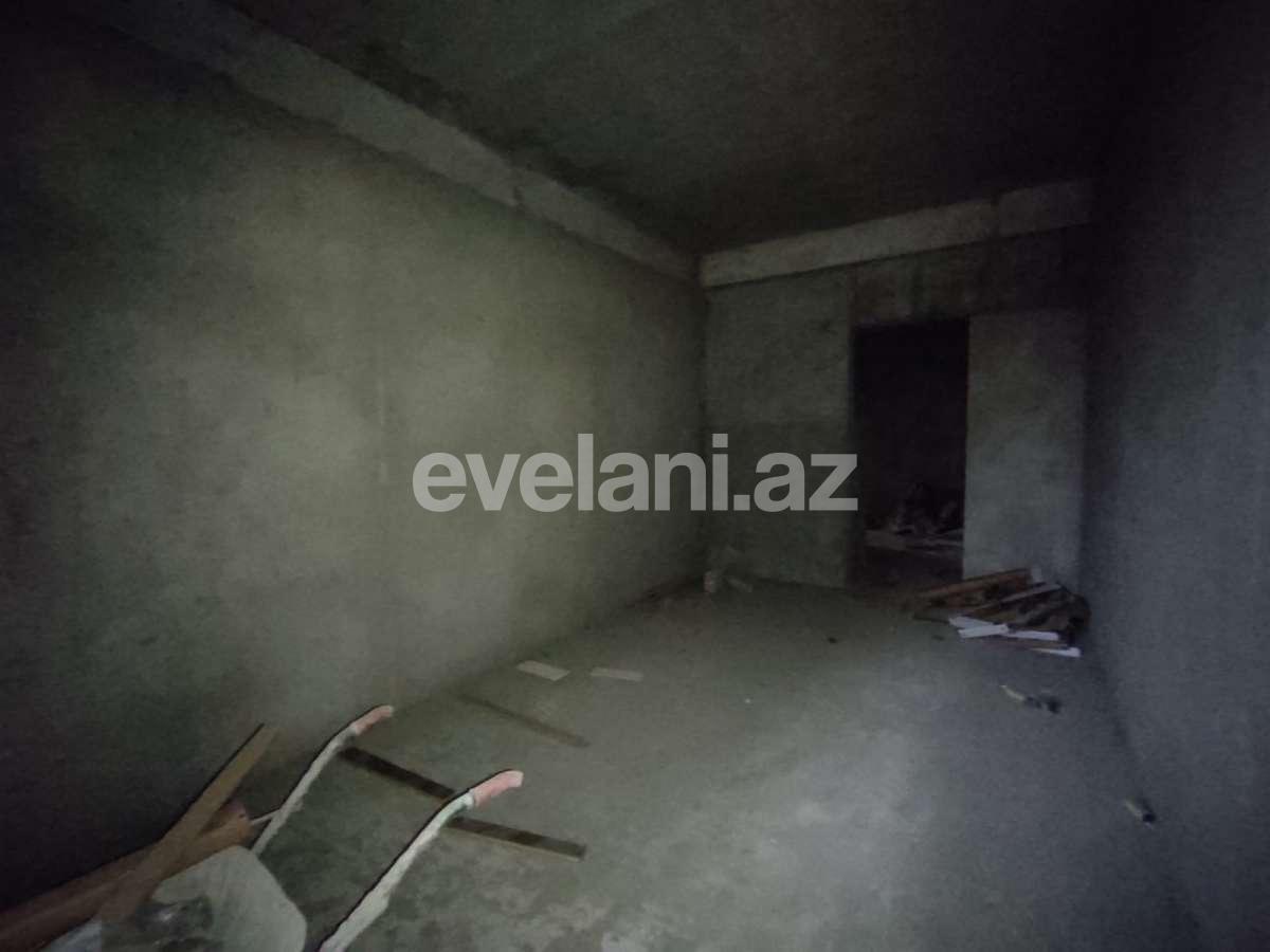 Satılır, yeni tikili, 3 otaqlı, 135 m², Bakı, Nizami r, Qara Qarayev m.