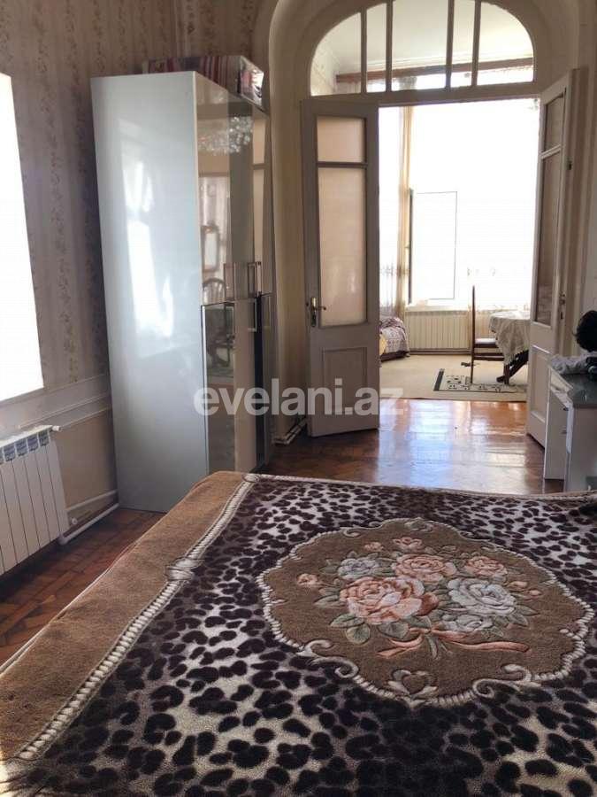 Kirayə verilir, köhnə tikili, 6 otaqlı, 130 m², Bakı, Səbail r, Sahil m.