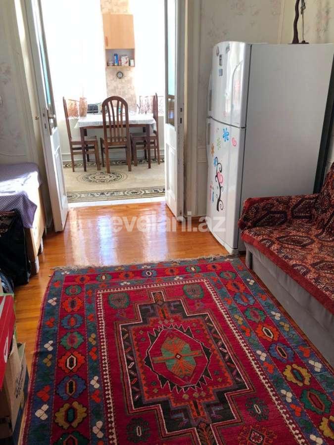 Kirayə verilir, köhnə tikili, 6 otaqlı, 130 m², Bakı, Səbail r, Sahil m.