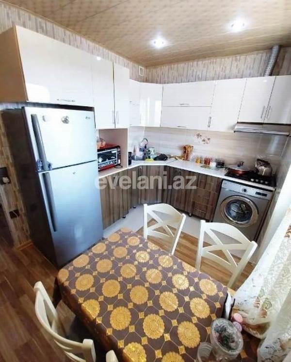 Satılır, köhnə tikili, 3 otaqlı, 80 m², Bakı, Suraxanı r, Qaraçuxur q.