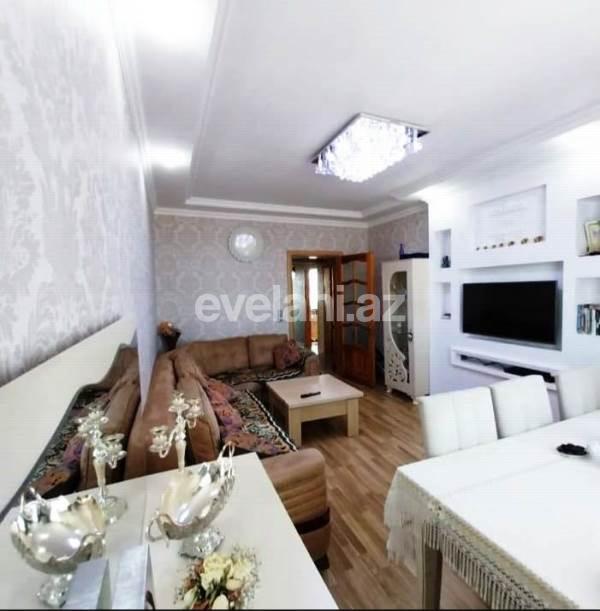Satılır, köhnə tikili, 3 otaqlı, 80 m², Bakı, Suraxanı r, Qaraçuxur q.