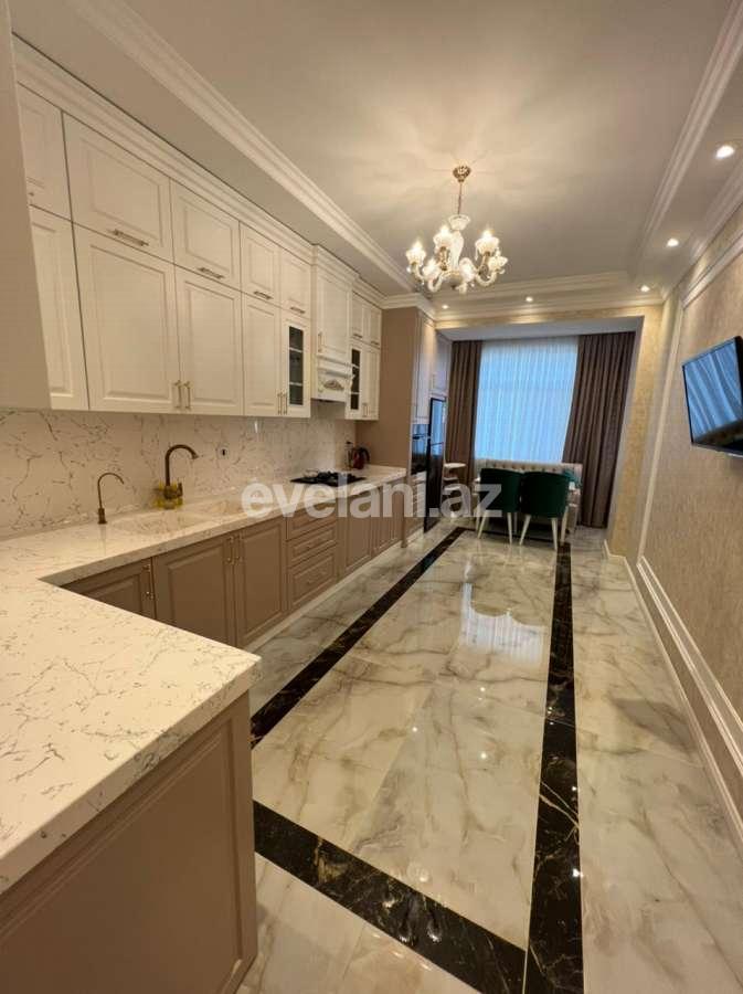 Sale, new building, 3 room, 140 m², Baku, Binagadi r, 8-th microdistrict d, Azadlig prospekti m.