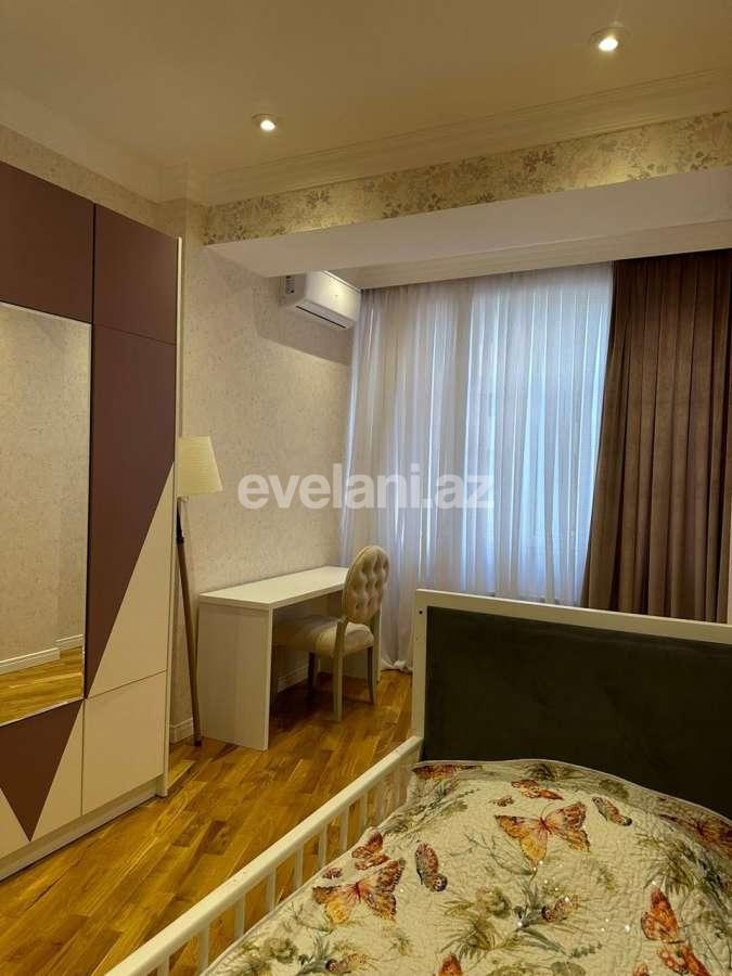 Sale, new building, 3 room, 140 m², Baku, Binagadi r, 8-th microdistrict d, Azadlig prospekti m.