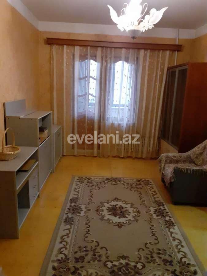 Satılır, köhnə tikili, 1 otaqlı, 45 m², Bakı, Binəqədi r, 8-ci mikrorayon q, Azadlıq prospekti m.