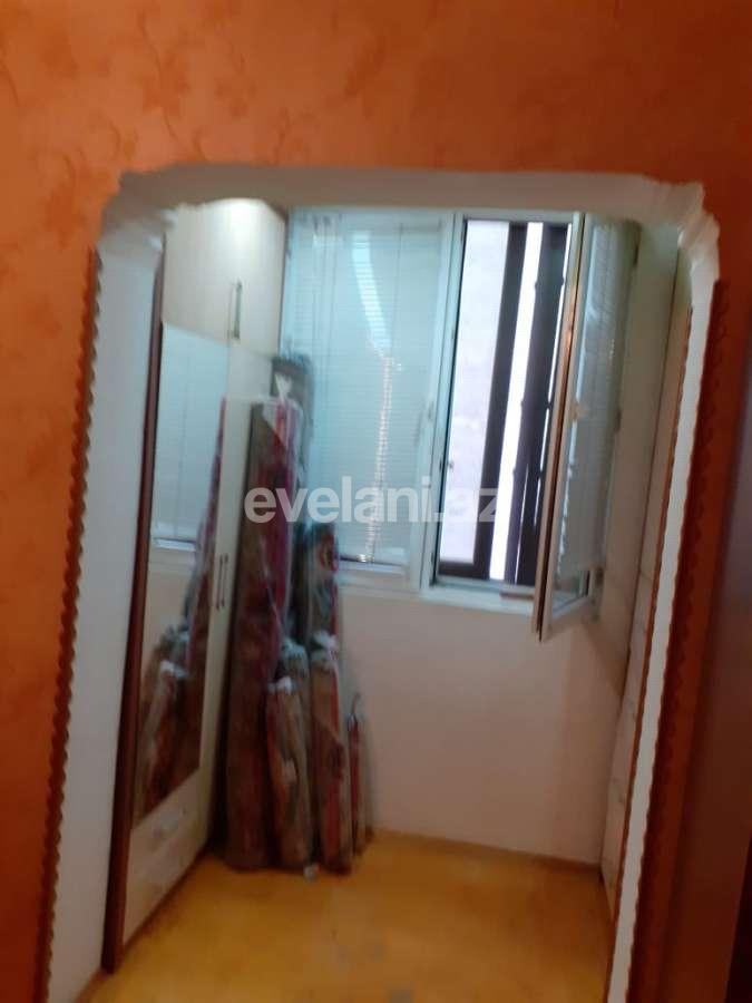 Satılır, köhnə tikili, 1 otaqlı, 45 m², Bakı, Binəqədi r, 8-ci mikrorayon q, Azadlıq prospekti m.