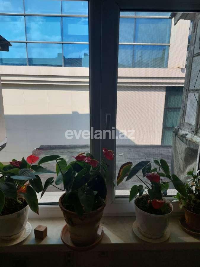 Satılır, köhnə tikili, 1 otaqlı, 35 m², Bakı, Nəsimi r, 28 may m.