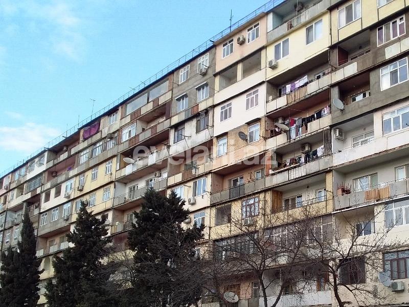 Satılır, köhnə tikili, 2 otaqlı, 60 m², Bakı, Nizami r, 8-ci kilometr q, Xalqlar Dostluğu m.