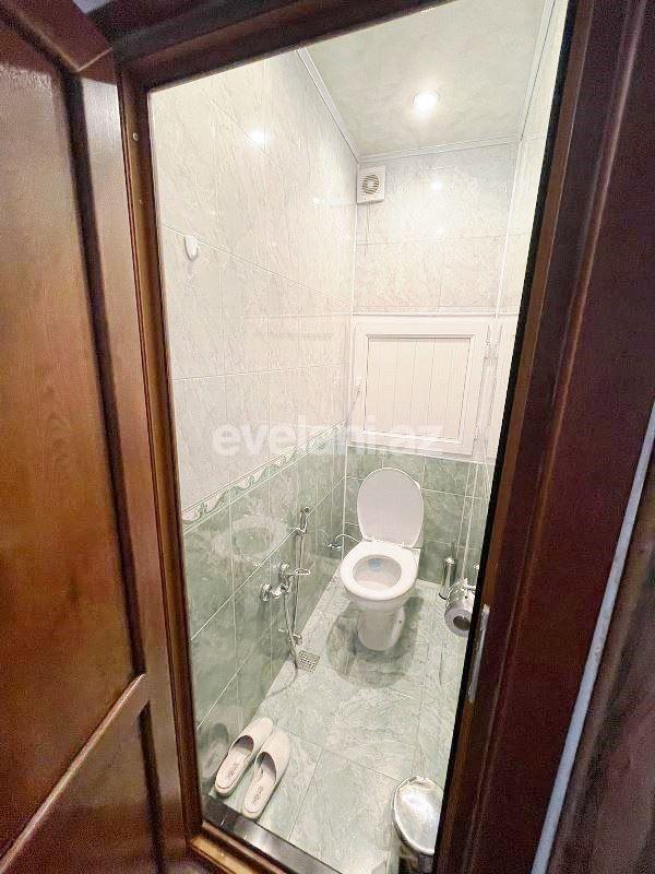 Satılır, köhnə tikili, 2 otaqlı, 60 m², Bakı, Nizami r, 8-ci kilometr q, Xalqlar Dostluğu m.
