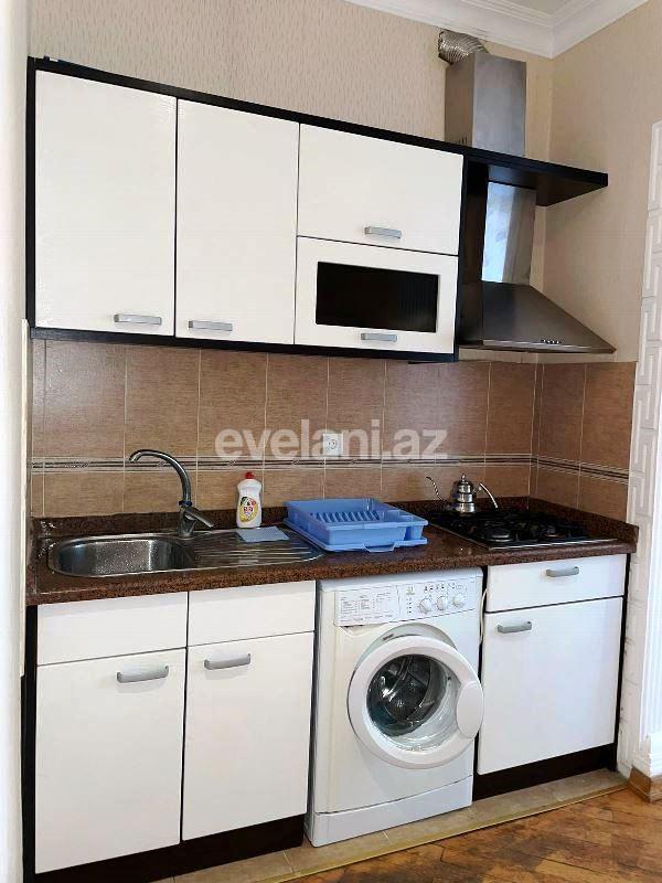 Satılır, köhnə tikili, 3 otaqlı, 90 m², Bakı, Səbail r, İçəri Şəhər m.