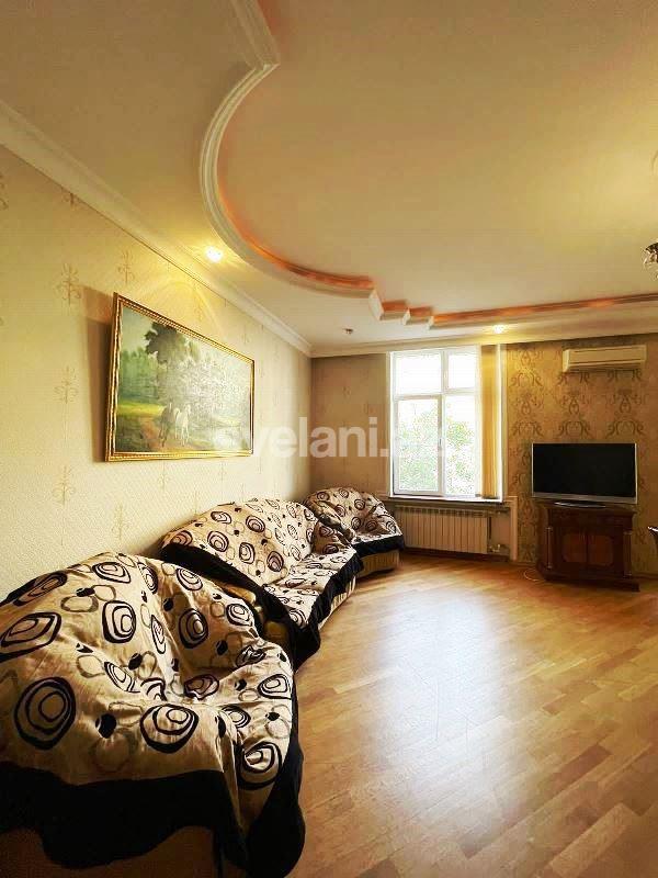 Satılır, köhnə tikili, 3 otaqlı, 90 m², Bakı, Səbail r, İçəri Şəhər m.