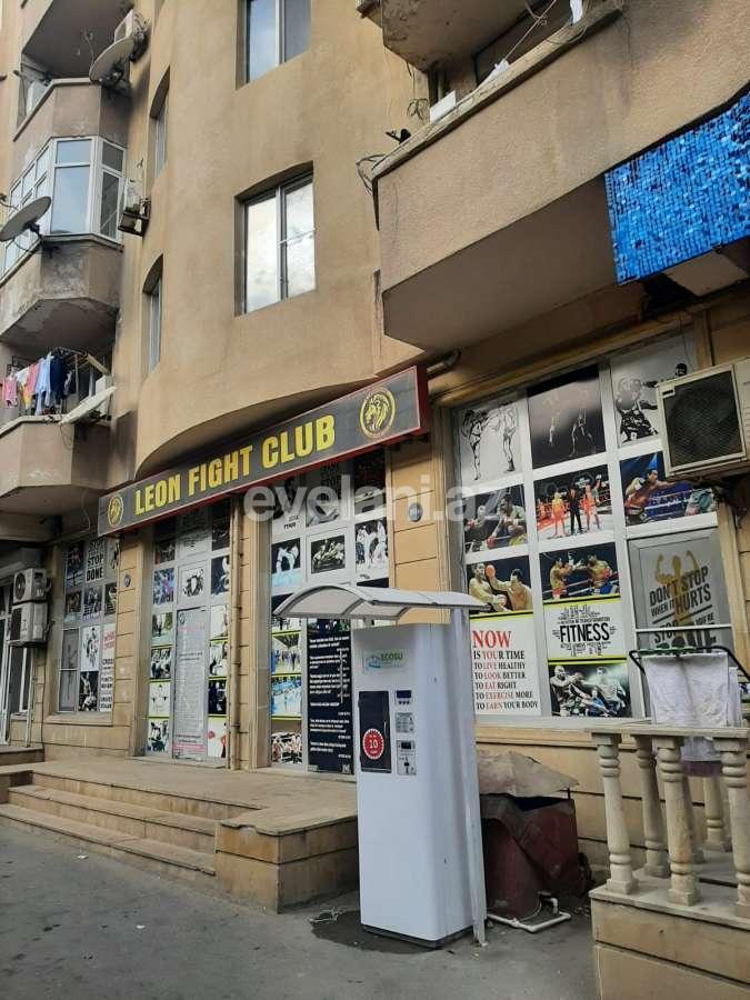 Satılır, obyekt, 220 m², Bakı, Binəqədi r, 7-ci mikrorayon q, Azadlıq prospekti m.