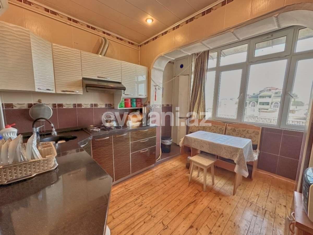 Sale, old building, 4 room, 120 m², Baku, Binagadi r, 9-th microdistrict d, Nasimi m.