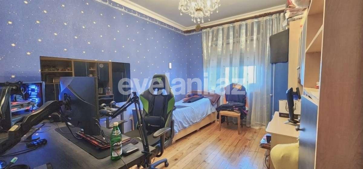 Sale, old building, 4 room, 120 m², Baku, Binagadi r, 9-th microdistrict d, Nasimi m.