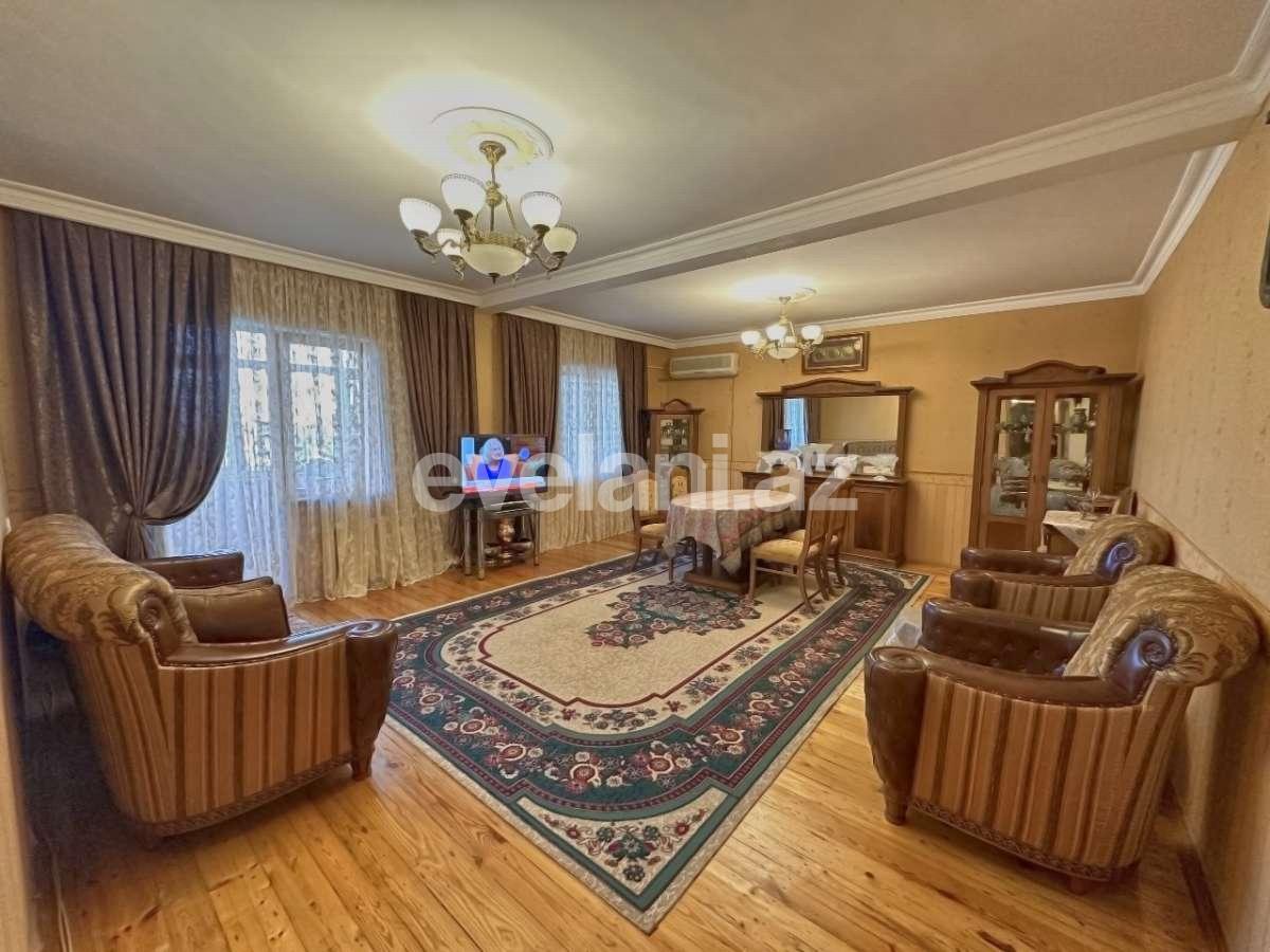 Sale, old building, 4 room, 120 m², Baku, Binagadi r, 9-th microdistrict d, Nasimi m.