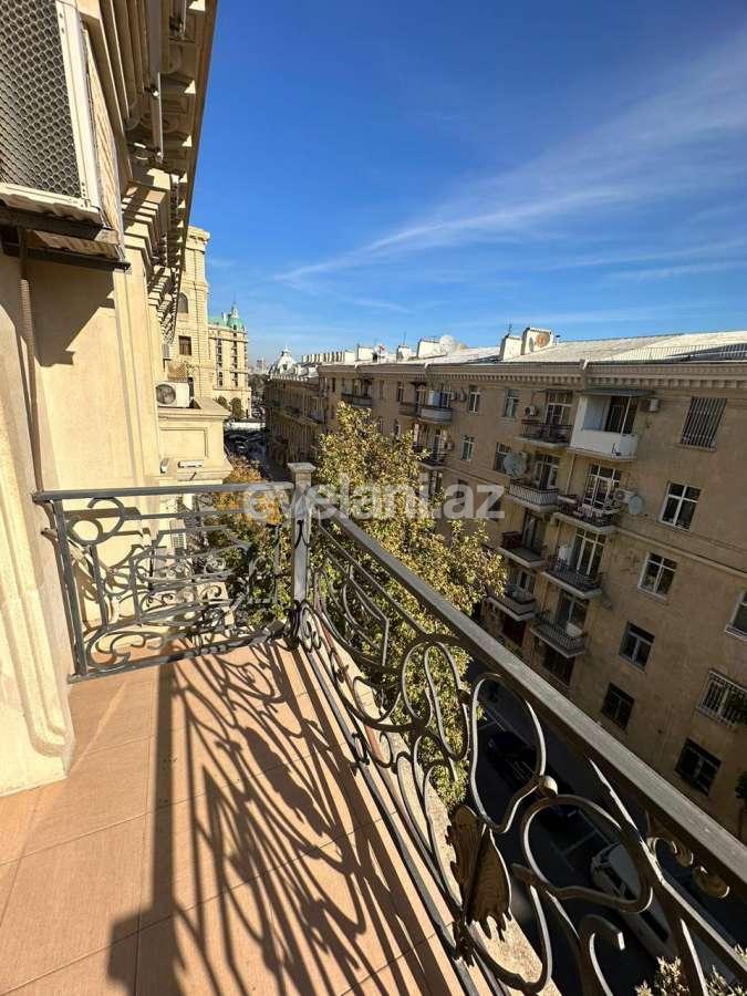 Rent, new building, 4 room, 130 m², Baku, Sabail r, Icheri Sheher m.