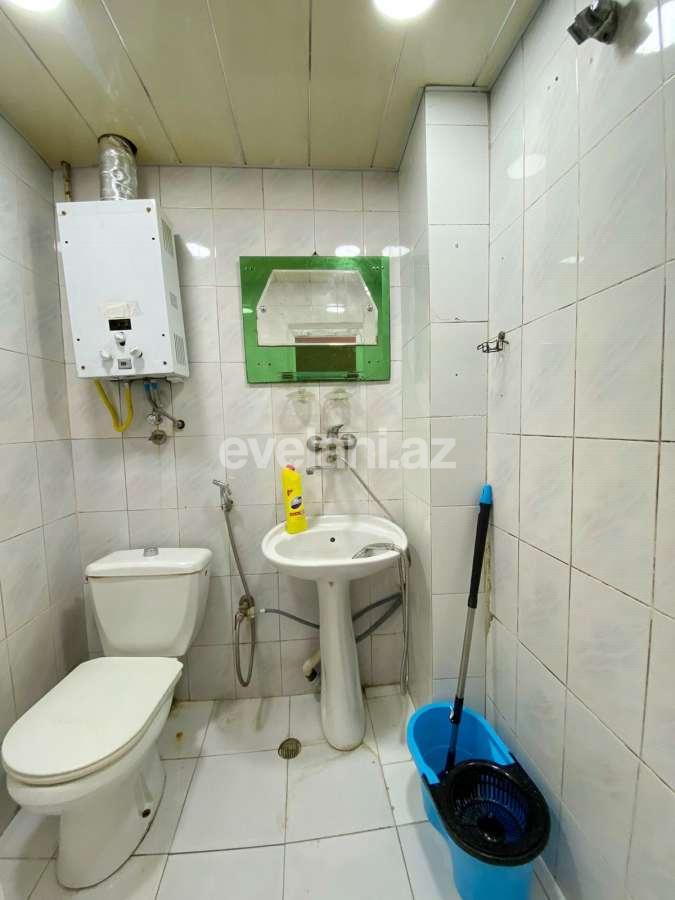 Sale, old building, 1 room, 35 m², Baku, Yasamal r, Inshaatchilar m.