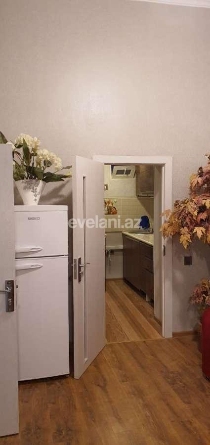 Kirayə verilir, köhnə tikili, 2 otaqlı, 55 m², Bakı, Səbail r, Sahil m.