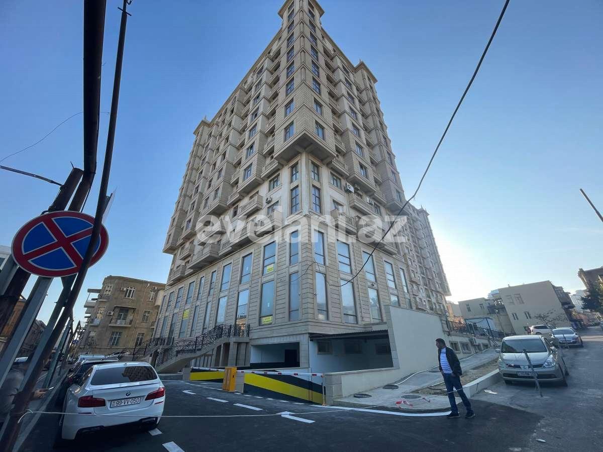 Satılır, yeni tikili, 2 otaqlı, 105 m², Bakı, Səbail r, İçəri Şəhər m.