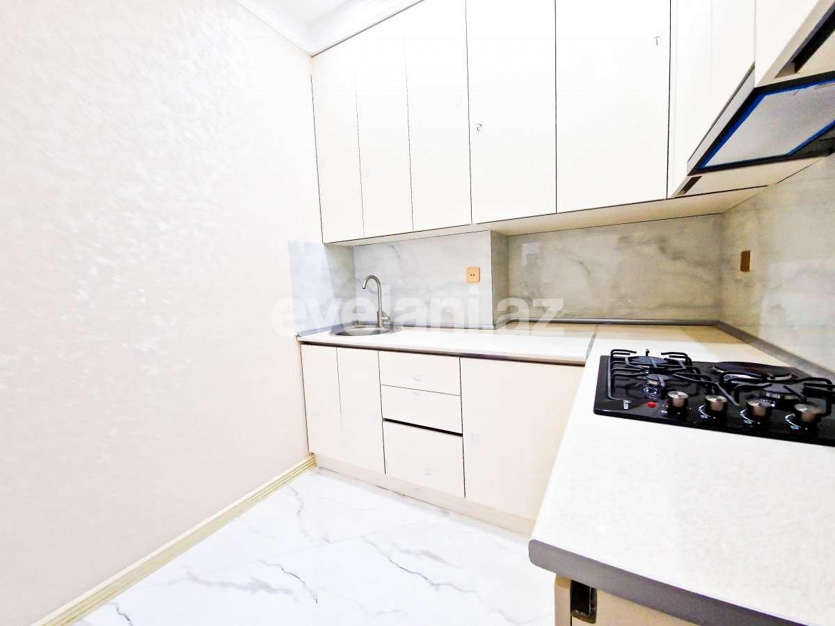 Satılır, yeni tikili, 2 otaqlı, 70 m², Bakı, Nizami r, Qara Qarayev m.