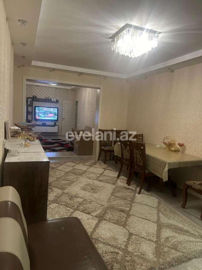 Satılır, köhnə tikili, 5 otaqlı, 120 m², Bakı, Binəqədi r, Memar Əcəmi m.