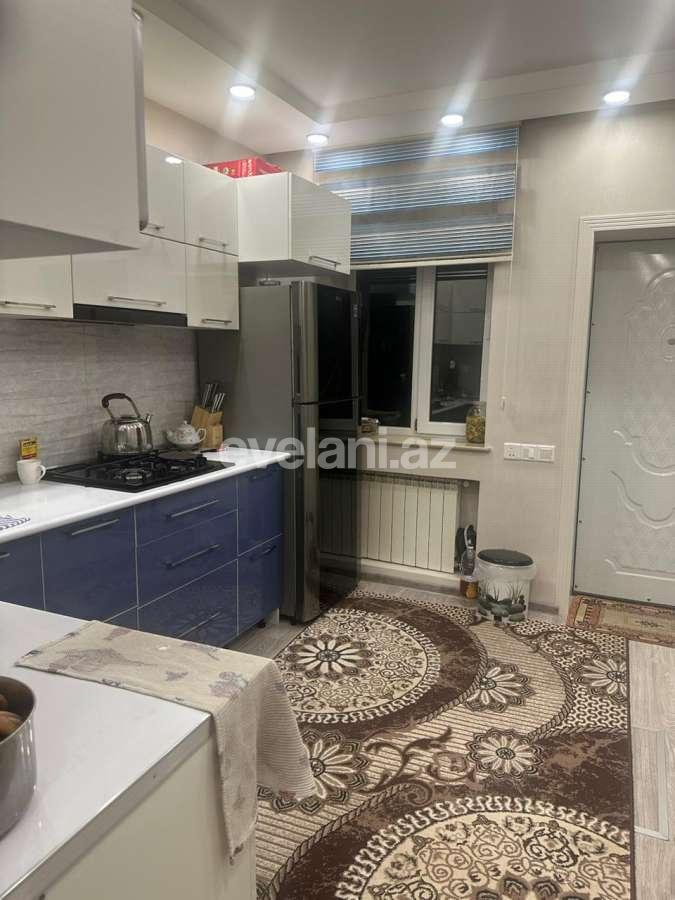 Satılır, köhnə tikili, 5 otaqlı, 120 m², Bakı, Binəqədi r, Memar Əcəmi m.