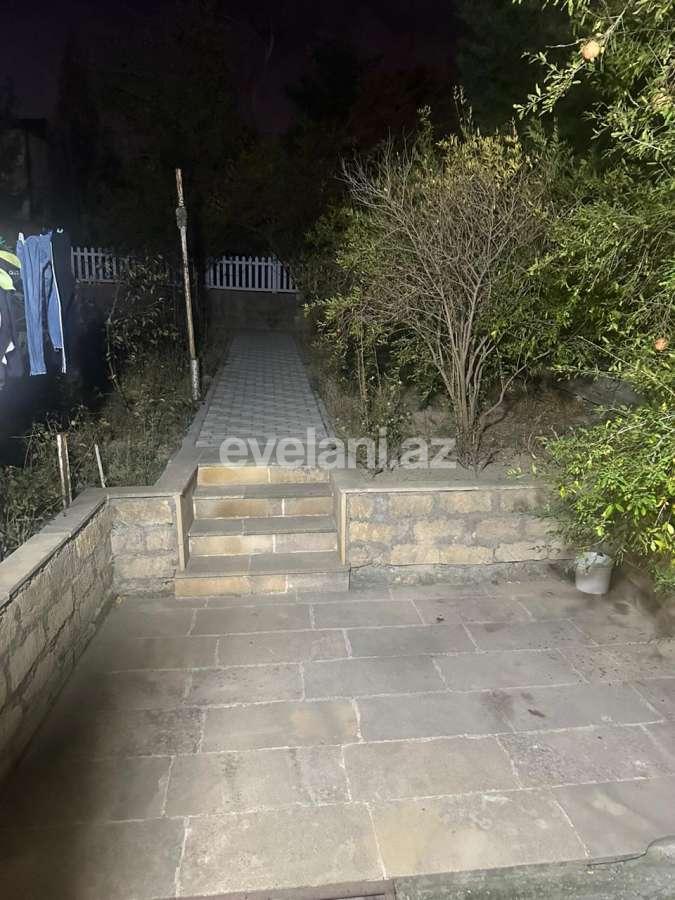 Satılır, köhnə tikili, 5 otaqlı, 120 m², Bakı, Binəqədi r, Memar Əcəmi m.