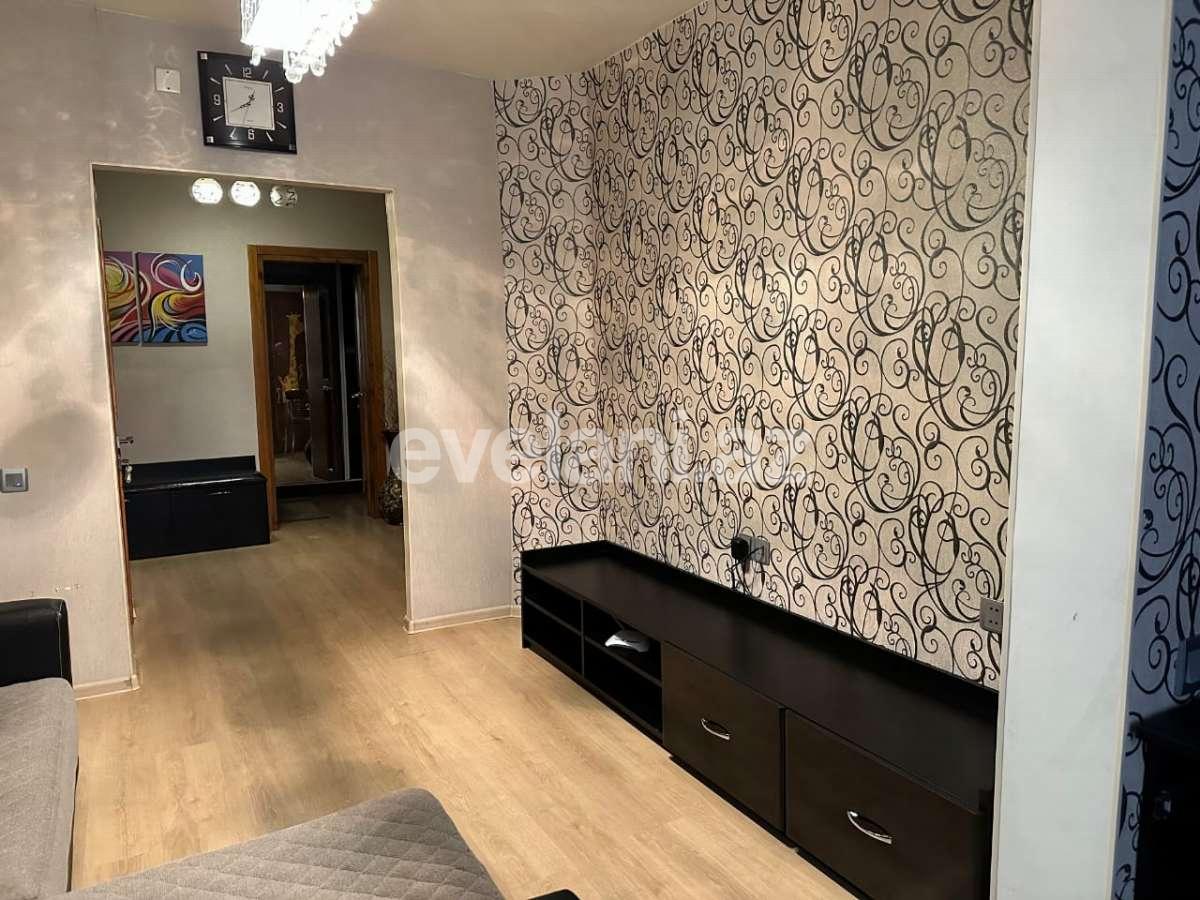 Продаётся, вторичка, 3-комнаты, 50 m², Баку, Насиминский r, 8 Ноябрь m.