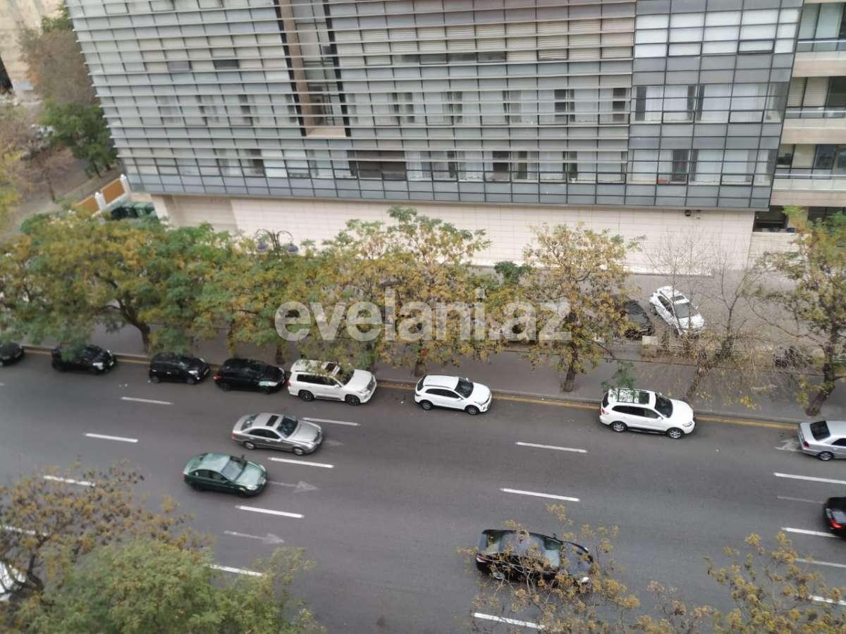 Продаётся, вторичка, 3-комнаты, 80 m², Баку, Насиминский r, Гянджлик m.