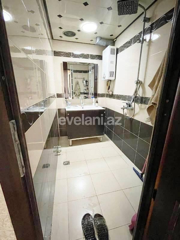 Satılır, köhnə tikili, 3 otaqlı, 80 m², Bakı, Nizami r, 8-ci kilometr q, Neftçilər m.