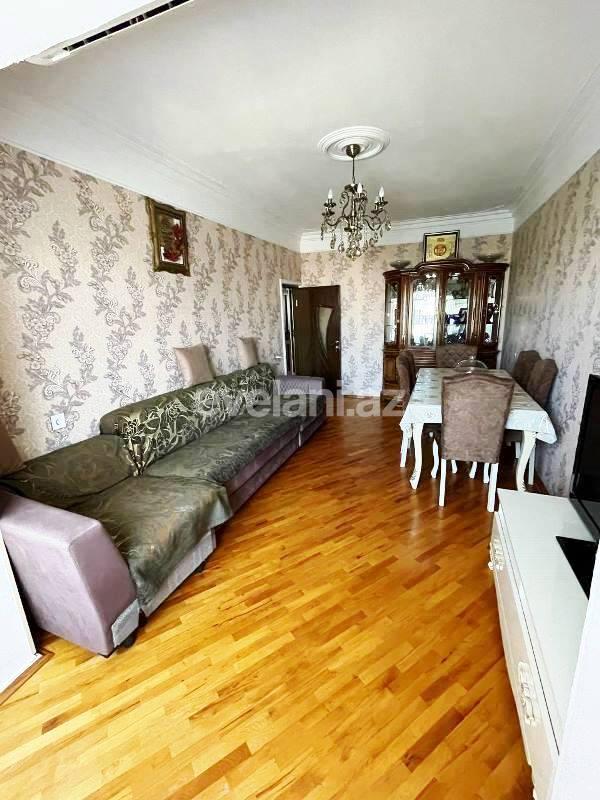 Satılır, köhnə tikili, 3 otaqlı, 80 m², Bakı, Nizami r, 8-ci kilometr q, Neftçilər m.